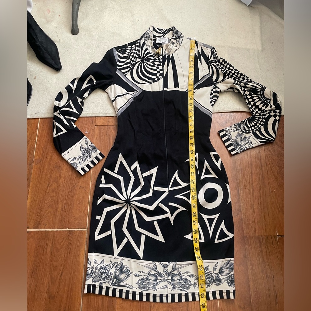 Vintage Versace Versus zip-front mod print dress - Picture 13 of 14